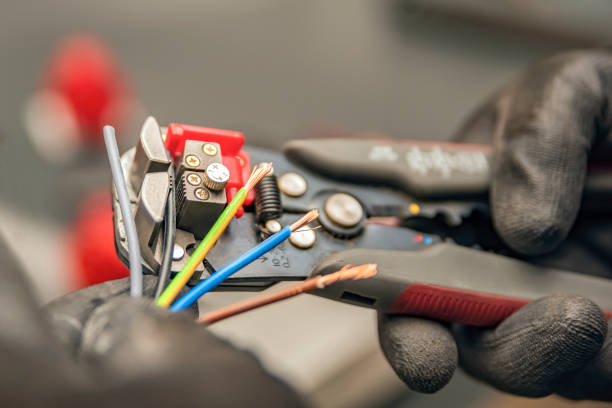 Best Affordable Electrician  in Alexandria, MN