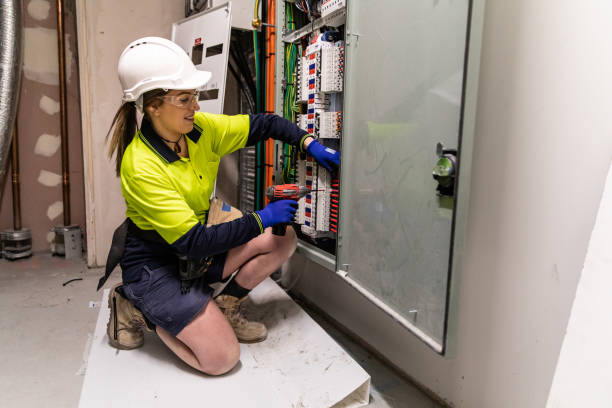 Best Affordable Emergency Electrician  in Alexandria, MN